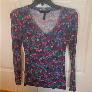 Long sleeve t shirt